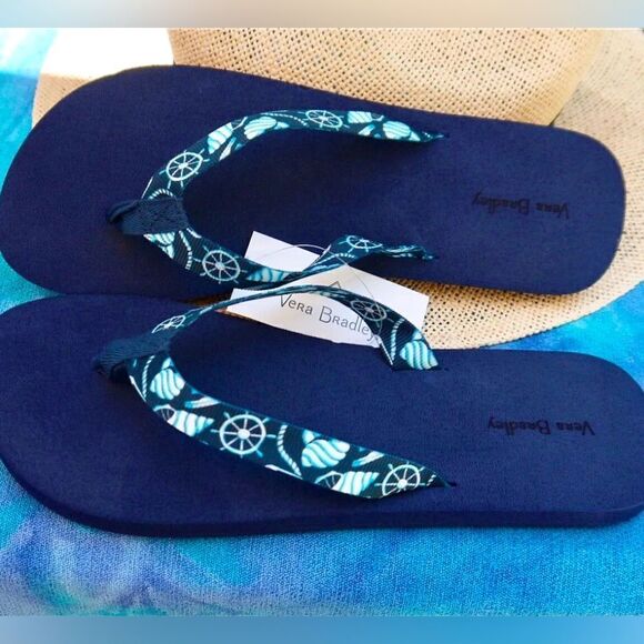 Vera Bradley Webbing Strap Soft Flip Flop 'Shore Enough' OCEAN Print L - Picture 1 of 8